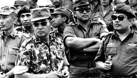  Cuộc Bạo Loạn 1965-66: Sự Đóng Góp của Đại Tướng Soeharto và Những Hậu Quả Toàn Cầu