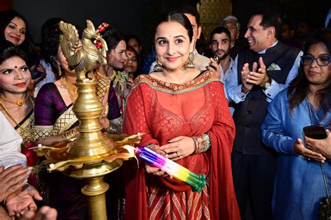  Khám phá Giải thưởng Padma Shri năm 2019 - vinh danh  sự cống hiến của Vidya Balan vào nền điện ảnh Ấn Độ